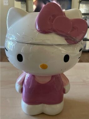 Hello Kitty White and Pink Ceramic Treat Jar